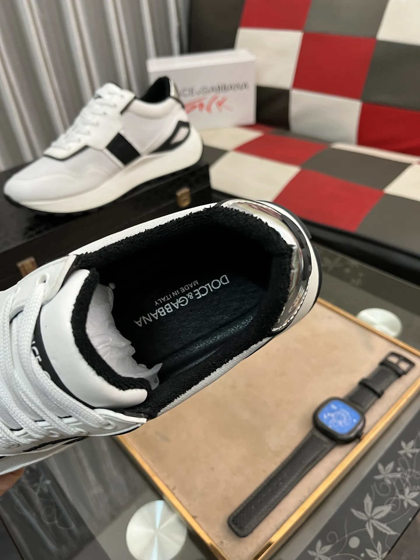 Men's shoes💰480⌚️⌚️New Dolce & Gabbana/top original DG heavy industry series, new casual fashion shoes👟The version is simple and elegant, fashionable and exclusive👑fashionable and generous. Upper: Original first-layer calfskin, comfortable sheepskin lining. Original special electroplated combination outsole, exquisite and luxurious, super A level! Compared with the genuine product at the counter, the version is no worse at all💕Size: 38-46